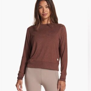 Vuori ultra-lightweight Daydream crew .